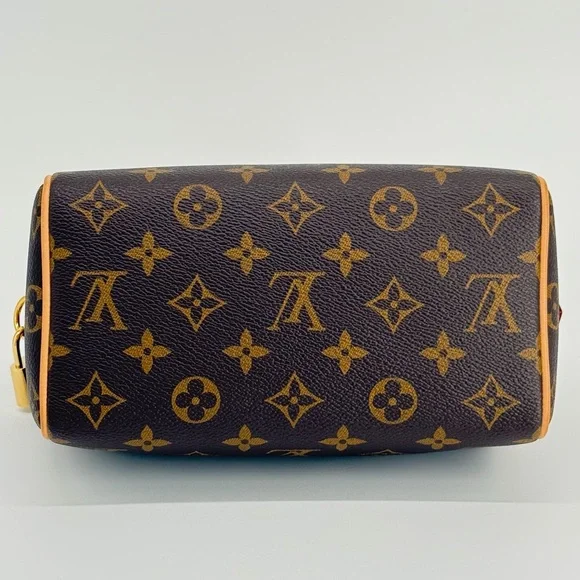 Louis Vuitton Speedy Bandouliere 20 Monogram Canvas Shoulder Bag - Picture 9 of 12